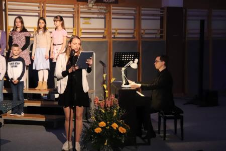 Območna revija otroških in mladinskih pevskih zborov občin Kamnik in Komenda (15)